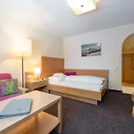 Gasthof Haus Iris 3*