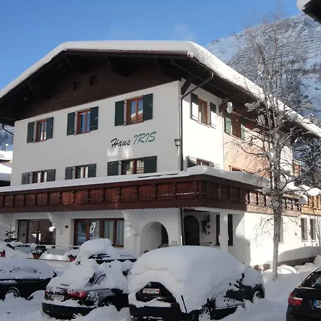 Iris Guest house 3*