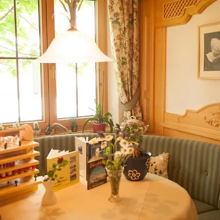 Guest house Iris 3*